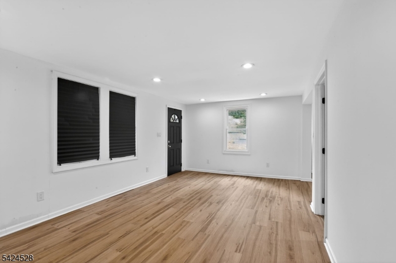 39 Fern Rd Property Photo 4