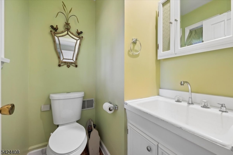 75 Farmersville Rd Property Photo 18