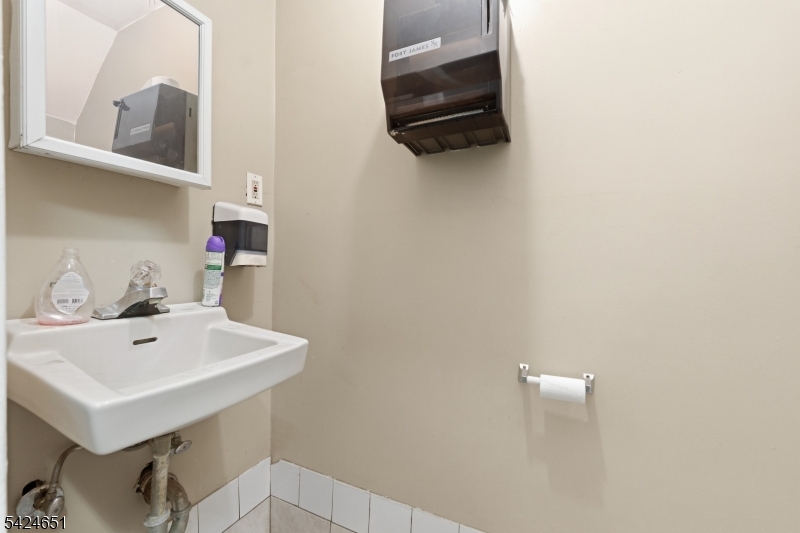 459 Fulton St Property Photo 21