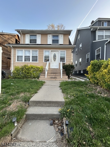 39 Wayne Ave Property Photo 2