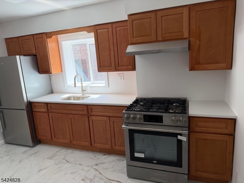 91 Belmont Ave 2 Property Photo 17