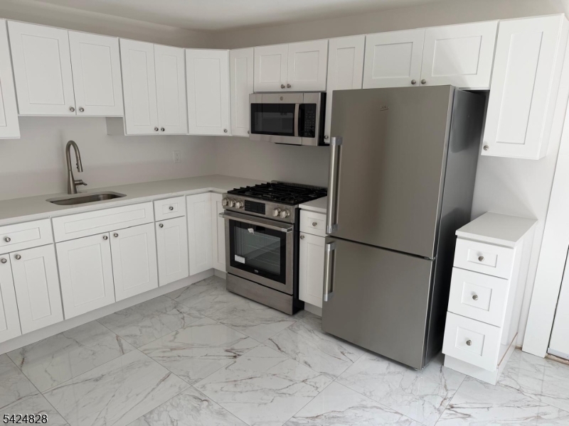 91 Belmont Ave 2 Property Photo 28