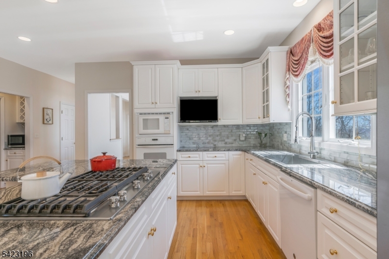 47 Scheurman Terrace Property Photo 14