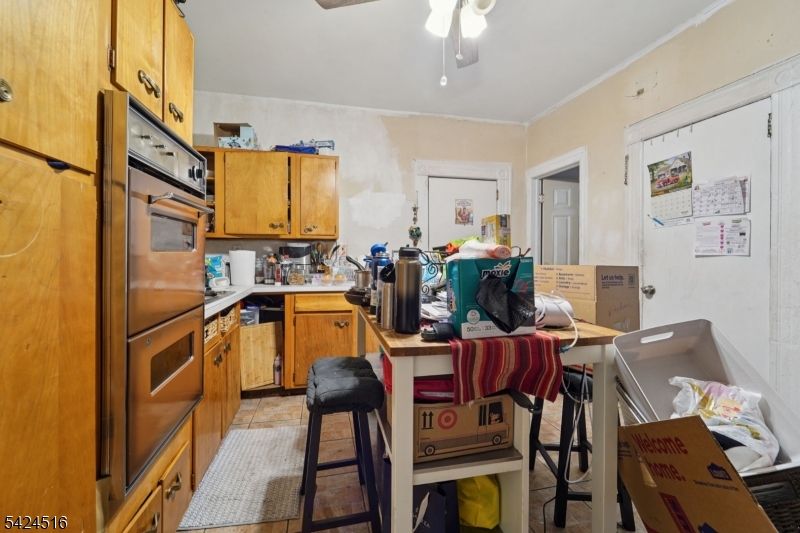 6 4th St Property Photo 9