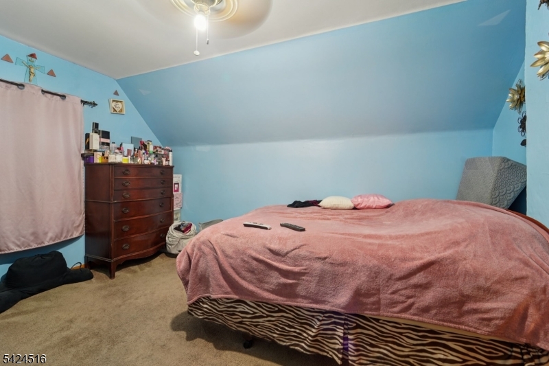 6 4th St Property Photo 33