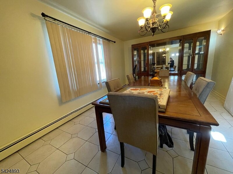 405 Redcliffe St Property Photo 4