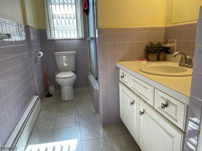 405 Redcliffe St Property Photo 7