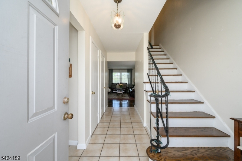 4 Cardinal Ln 1 Property Photo 3