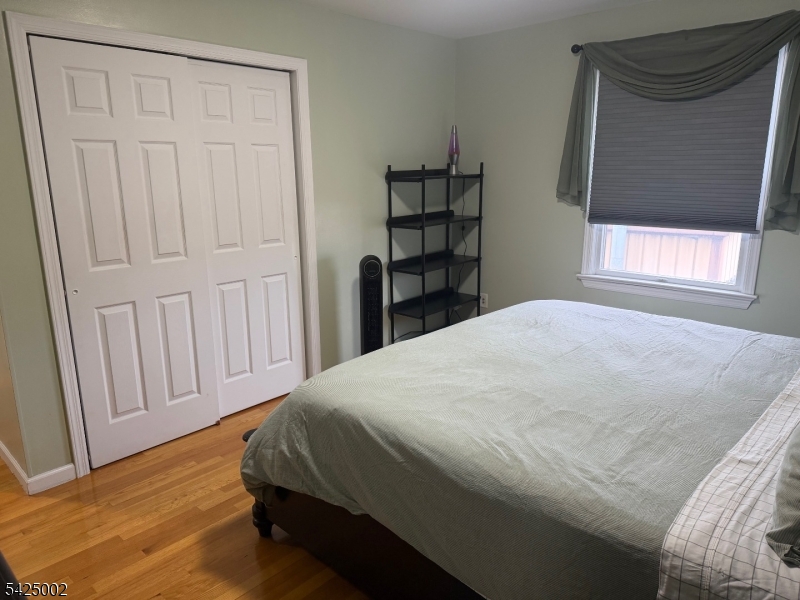 45 Gotthardt St B-5 Property Photo 9