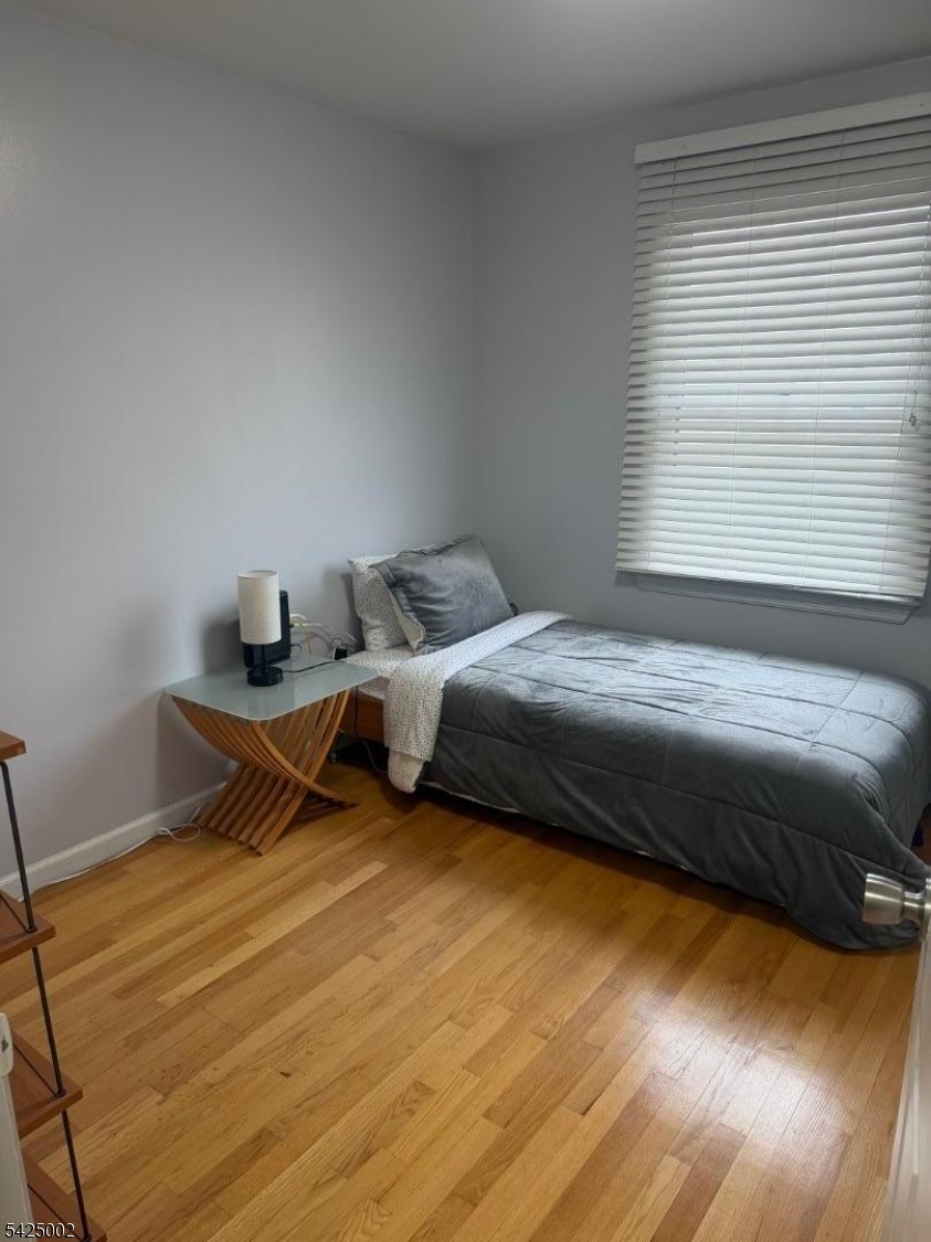 45 Gotthardt St B-5 Property Photo 10
