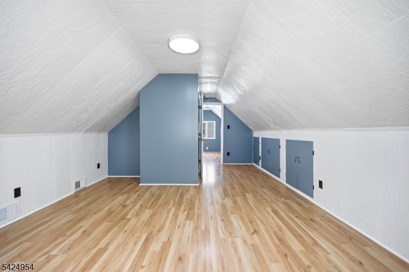31 Ackerson Pl Property Photo 13