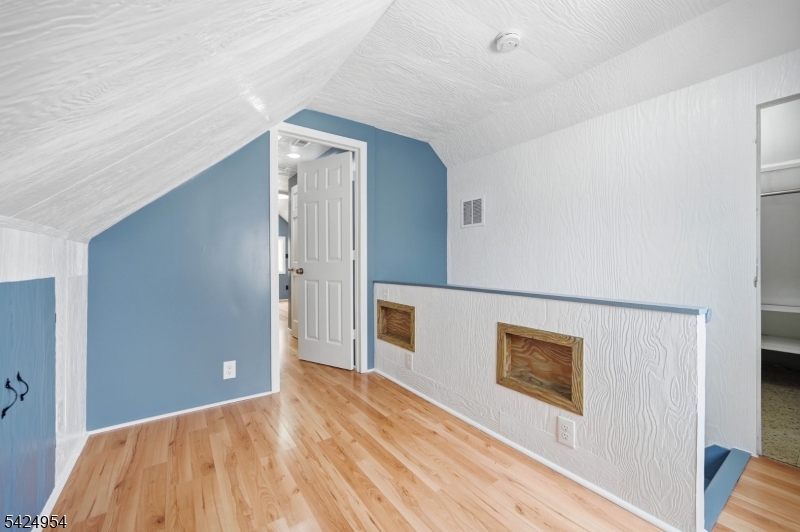 31 Ackerson Pl Property Photo 15