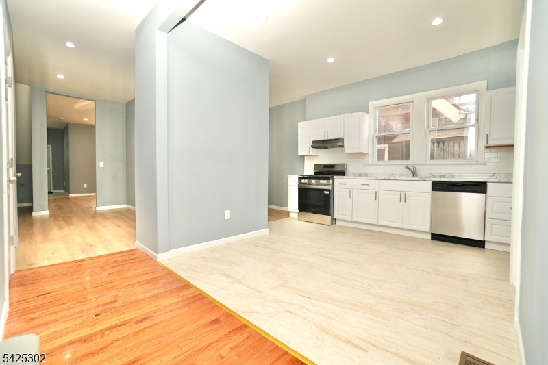 678 Highland Ave Property Photo 7