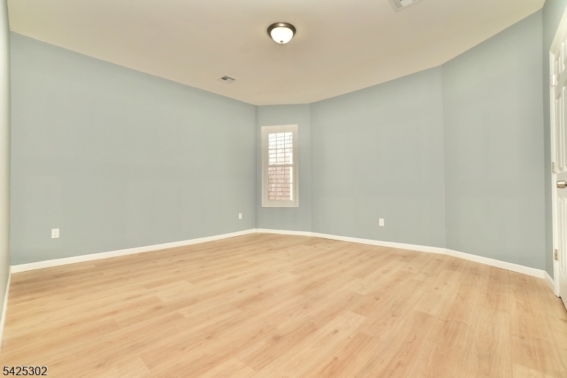 678 Highland Ave Property Photo 14