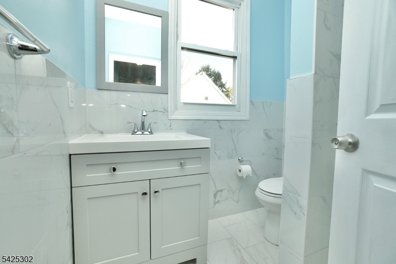 678 Highland Ave Property Photo 22