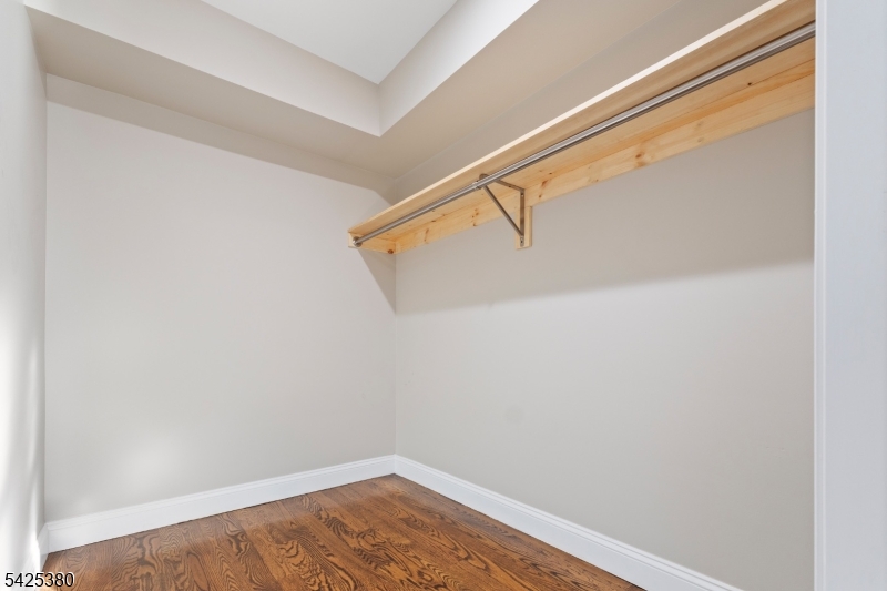 658 Market St Property Photo 8