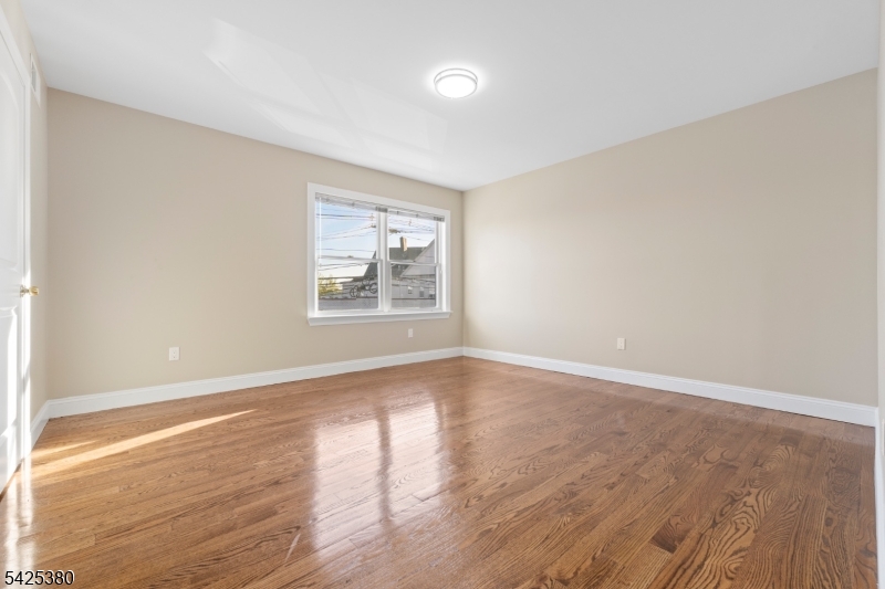 658 Market St Property Photo 11