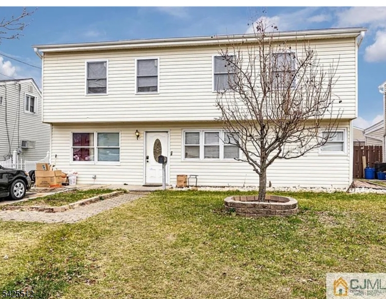 62 Leber Ave Property Photo 2