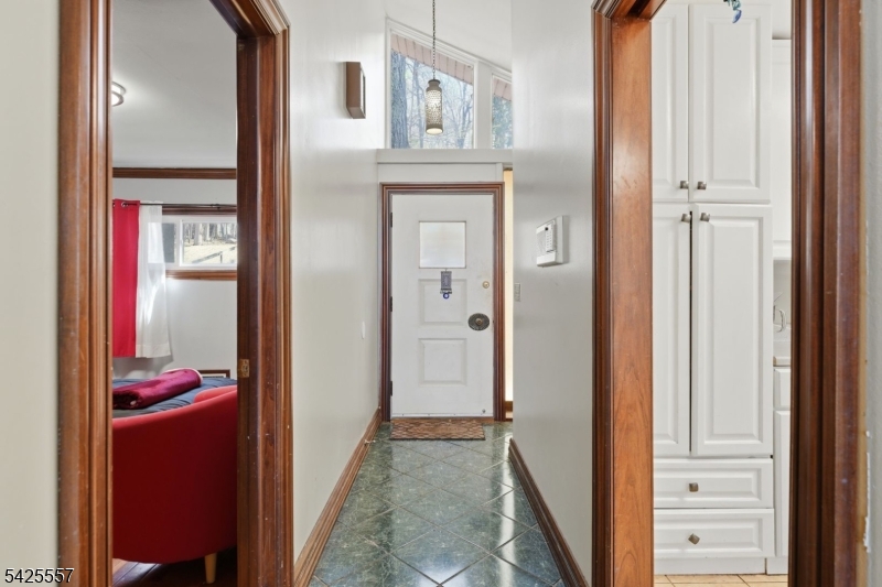 6 Oneida Ave Property Photo 15