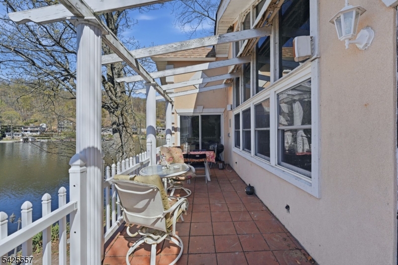 6 Oneida Ave Property Photo 30