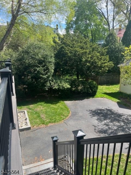 37 Colles Ave Property Photo 23
