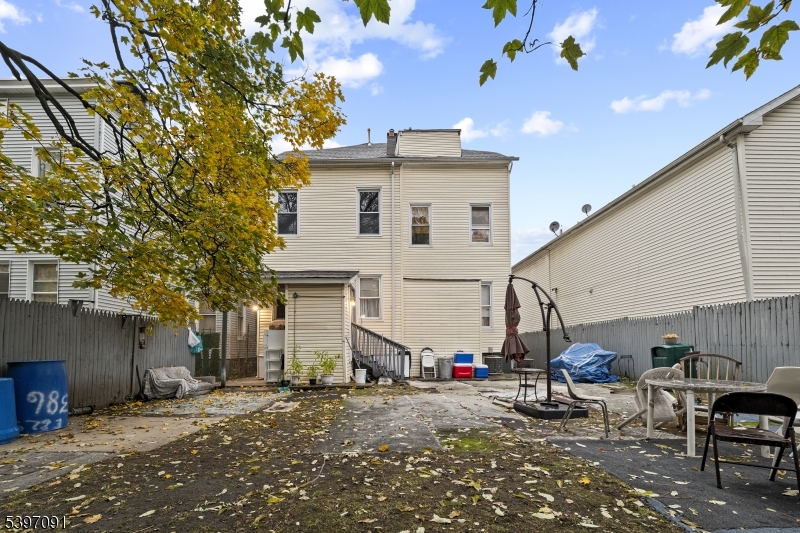 436 Ellison St Property Photo 45