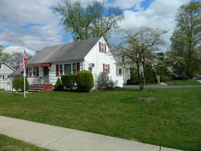 20 Saint Charles Ave Property Photo 2