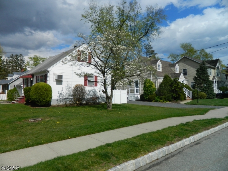 20 Saint Charles Ave Property Photo 4