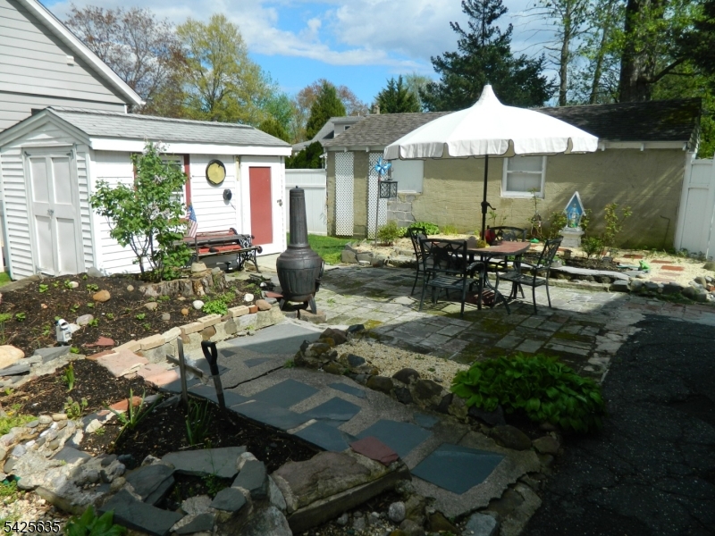 20 Saint Charles Ave Property Photo 6
