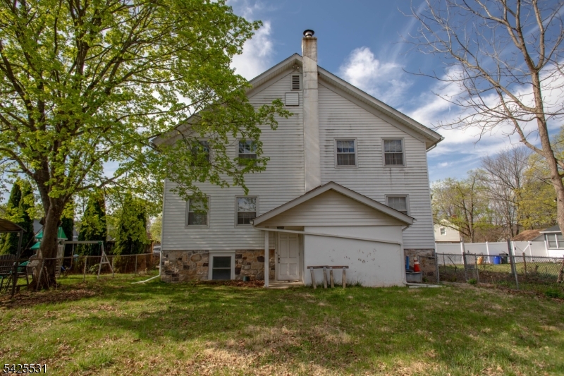 11 Kennedy Ave Property Photo 4