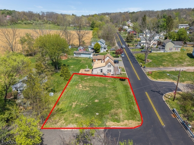 Maple Ln Property Photo 2