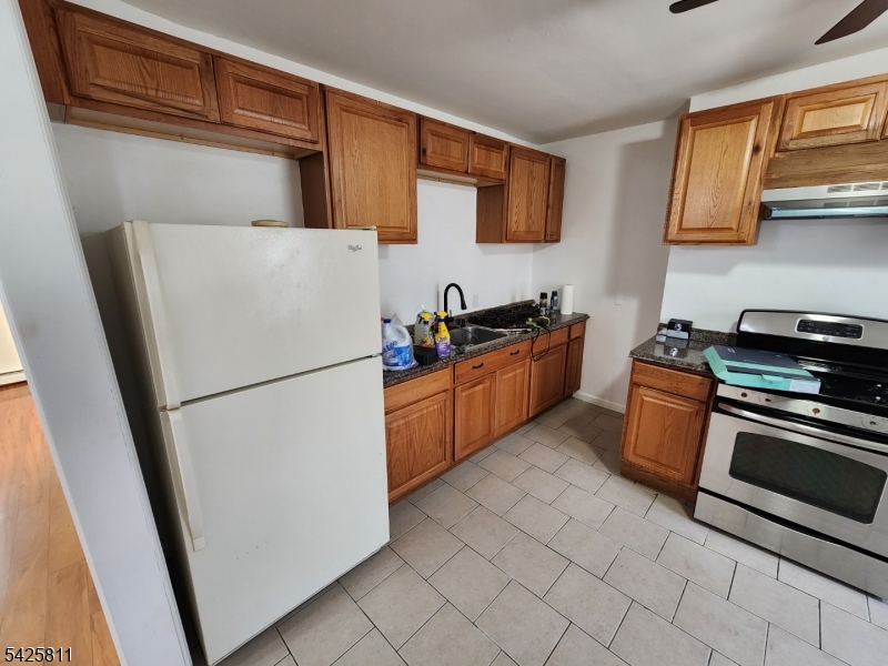 21 Belmont Ave Property Photo 9