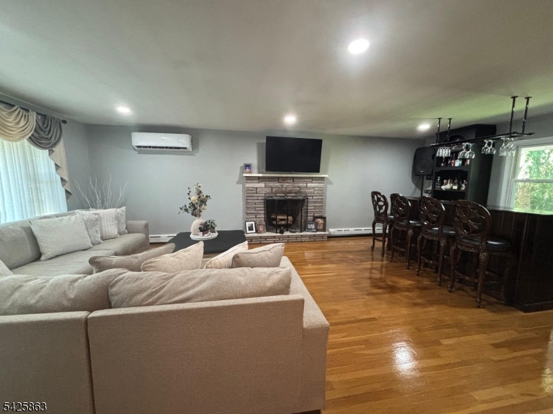 225 Sunnymead Rd Property Photo 18