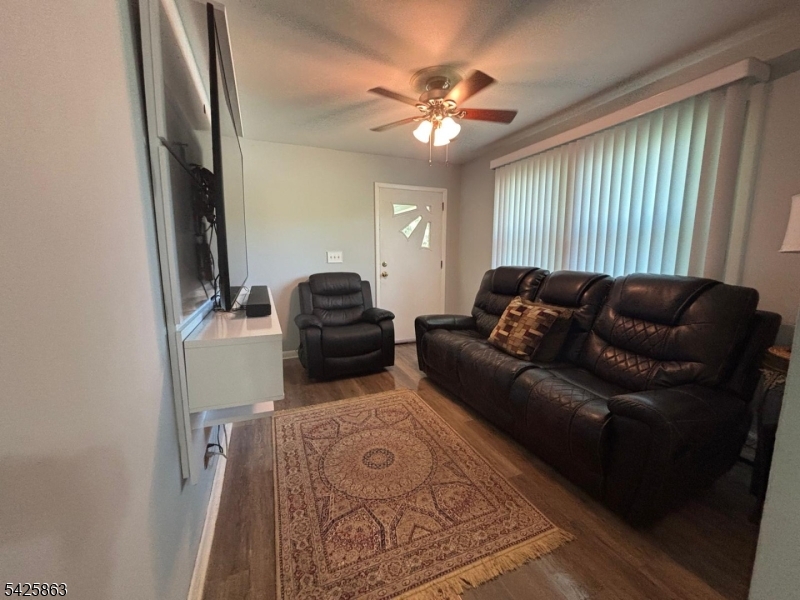 225 Sunnymead Rd Property Photo 35