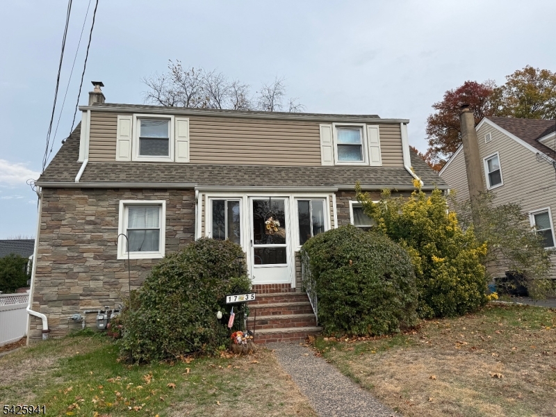17 11Th St 2 Property Photo 1
