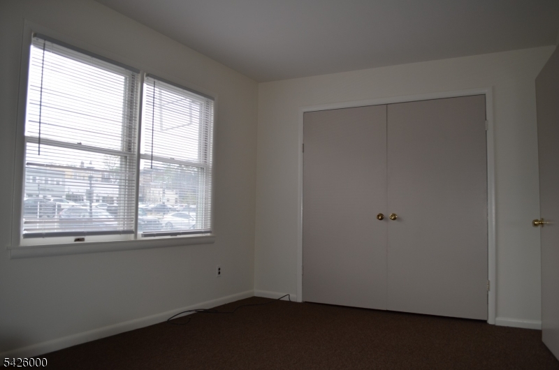 50 Cook Ave 1a Property Photo 7