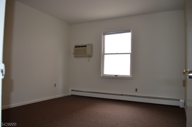 50 Cook Ave 1a Property Photo 9
