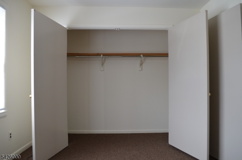 50 Cook Ave 1a Property Photo 11