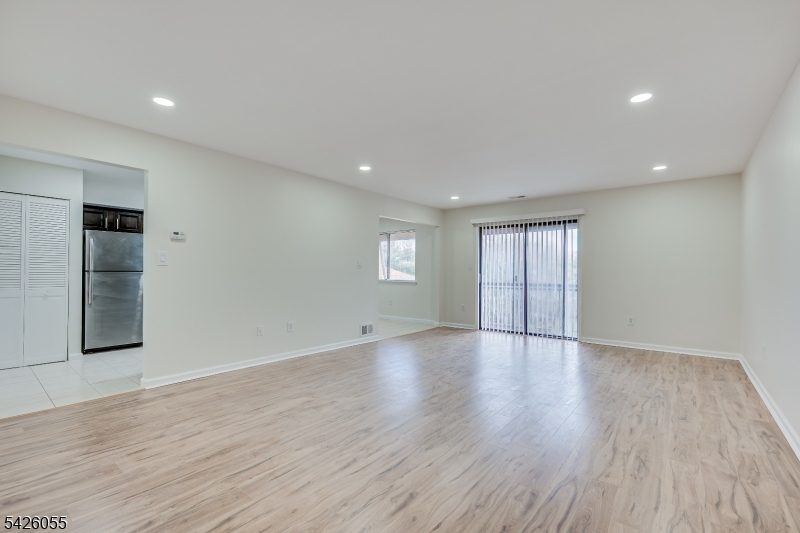 1314 Edison Glen Ter Property Photo 6