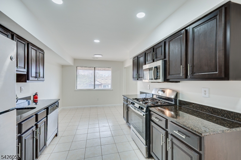 1314 Edison Glen Ter Property Photo 10