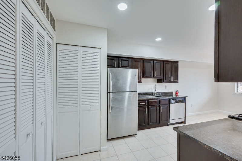 1314 Edison Glen Ter Property Photo 13