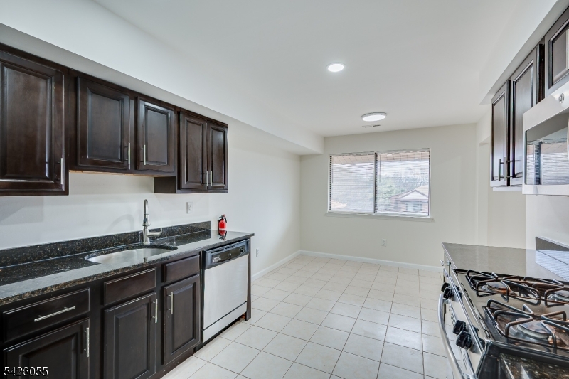 1314 Edison Glen Ter Property Photo 14