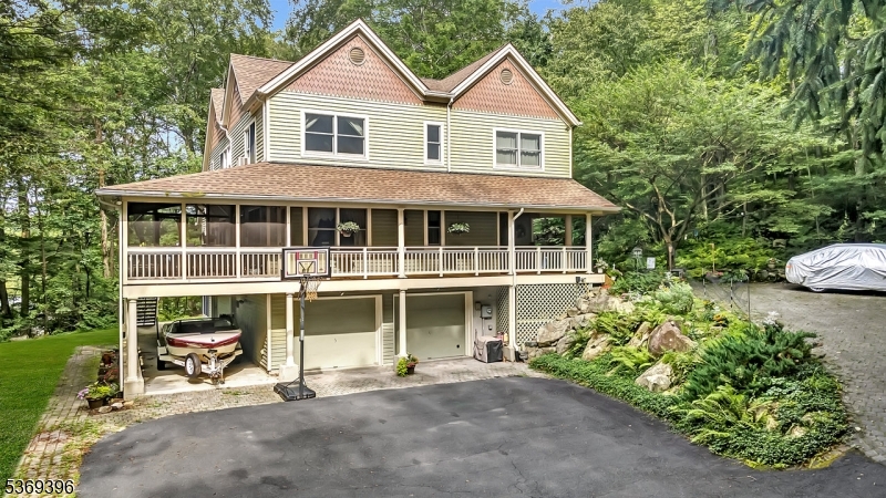 18 Hickory Run Rd Property Photo 1