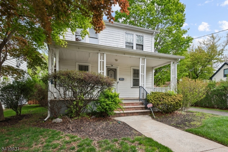 1089 Field Ave Property Photo 2
