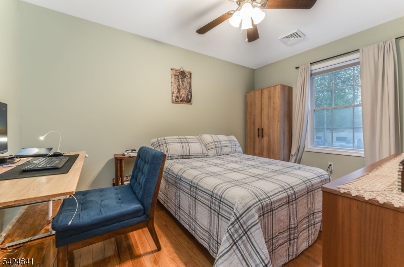 21 Marble St Property Photo 9