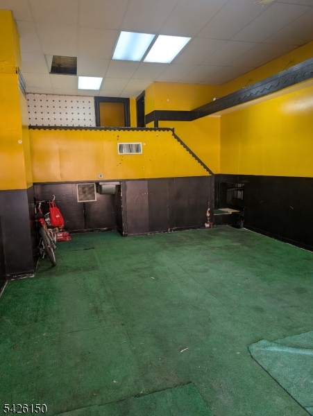 412 Broad St Property Photo 4