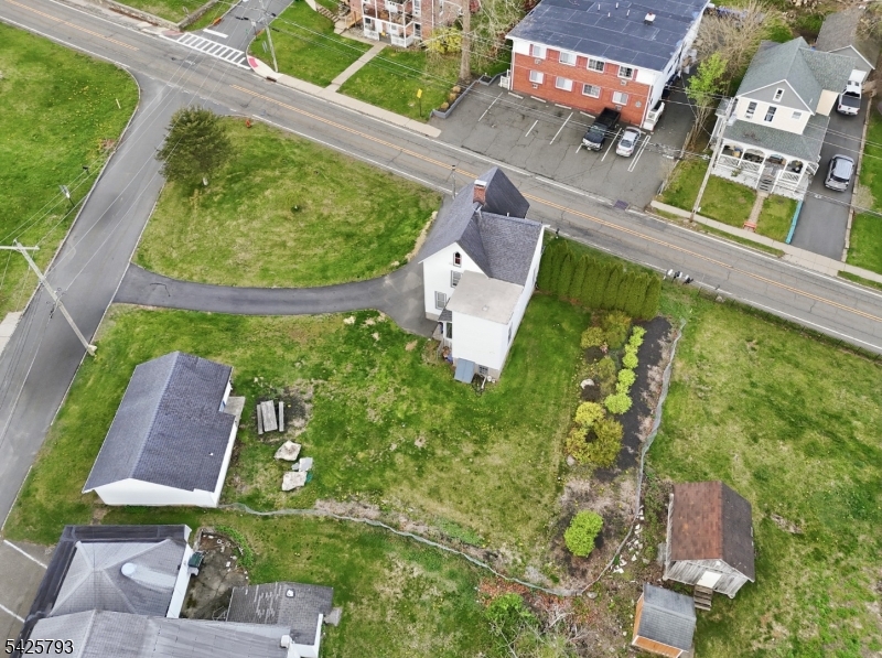 10 Brighton Ave Property Photo 3