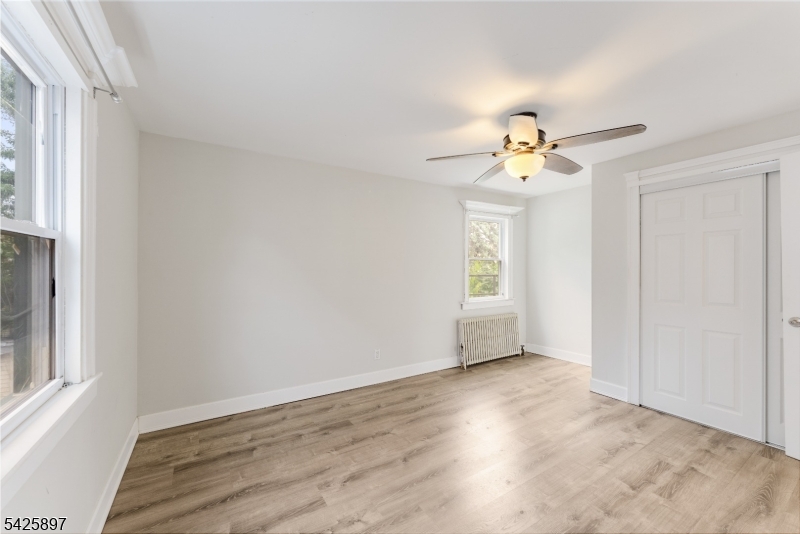 718 Thomas St Property Photo 16