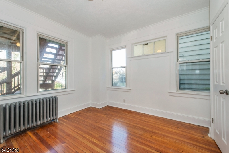 51 Riggs Pl Property Photo 10