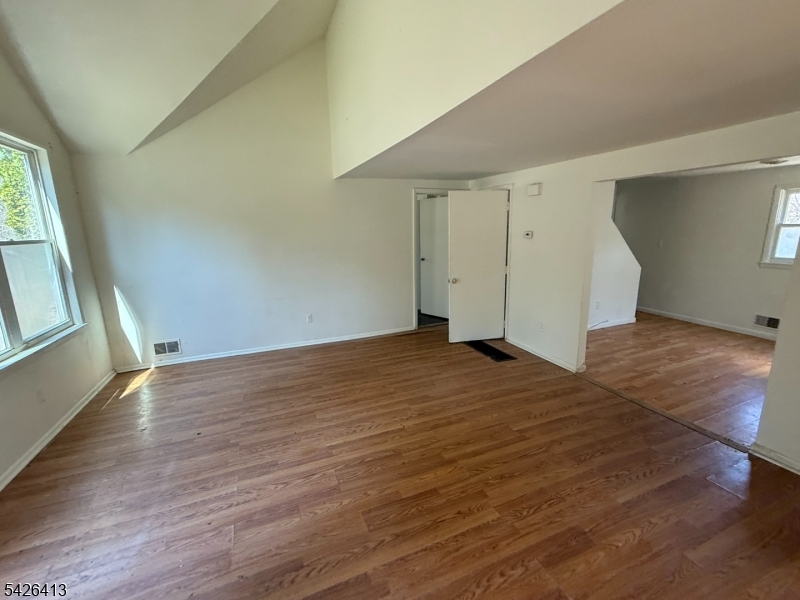 15 River Dr Property Photo 2